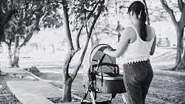 Molesta una madre con la bimba nel passeggino. Attimi di paura alla stazione di Cuneo