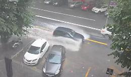  Piove per dieci minuti, ma basta a sommergere mezza provincia