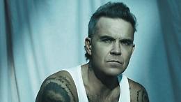 Robbie Williams, la fragilità di un’icona pop: "Mia madre non si ricorda di me" (VIDEO)