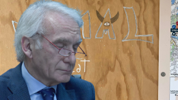 Imbecilli in azione sulla Via Francigena: cabina vandalizzata, il sindaco promette denunce