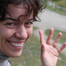 Laura Santi, l’ultima voce. Una preghiera laica ai parlamentari: “Ascoltatemi da esseri umani”
