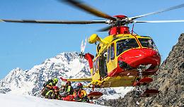 Monte Rosa, due alpinisti bloccati sulla Cresta Signal: recupero drammatico tra neve, bufera e coraggio