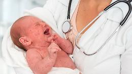 Un italiano su dieci è ancora a rischio morbillo: l’allarme arriva dagli adulti non vaccinati