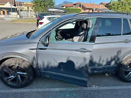 Auto vandalizzate a Pianezza, esplode la rabbia sui social: «Paese tranquillo? Ma dove?»