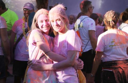 Hope Color 2025: un'esplosione di colori e solidarietà a Castiglione