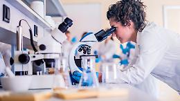 Alle Molinette il polo oncologico più grande d’Italia, farmaci su misura creati anche da un robot