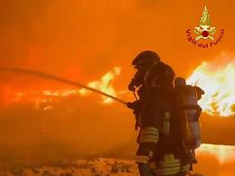 Fiamme a Ferragosto, brucia il Barbecue Paradise: notte di terrore a San Maurizio Canavese