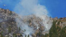 Incendio minaccia il cuore del Parco Nazionale del Gran Paradiso: vigili del fuoco in azione a Forzo