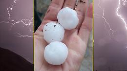 Temporale con grandine fino a 4 centimetri devasta il Novarese (VIDEO)