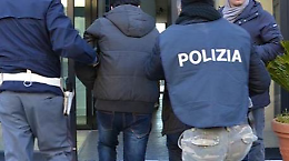 Lite per il posto al mercato, finisce in un tentato omicidio: arrestato a 35 anni