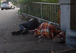 Barriera di Milano a Torino come una discarica a cielo aperto:  cittadini abbandonati