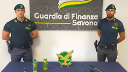 Quattro giovani torinesi fermati a Savona: machete, hashish e coltelli nascosti nella macchina