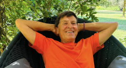 “Ci rivedremo tra un po’”, Gianni Morandi saluta i social e lascia i fan increduli (VIDEO)
