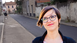 Elena Piastra e l'arte di fare le cose a "metà"!