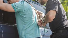 Baby-rapinatore di Pont-Suaz arrestato a Ivrea: a 18 anni già due colpi con il coltello e un furto alle spalle
