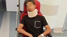 Tredicenne picchiato da un genitore dopo una partita di calcio: parla il papà della vittima