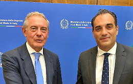 Stellantis tra governo, Europa e sindacati: il futuro dell’auto italiana appeso a un filo
