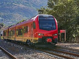 Scuola, pendolari e disagi: altri due anni di bus al posto dei treni