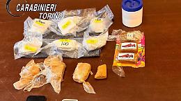 Blitz dei Carabinieri a Nichelino: sequestrati oltre 2 chili di cocaina e panetti di hashish