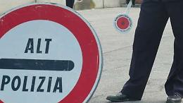  Torino, inseguimento ad alta tensione: Alfa Romeo rubata si schianta