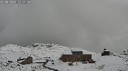 Nevica davvero a settembre? Ecco le montagne piemontesi già imbiancate