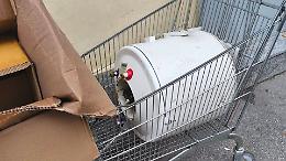 Nuovi scarichi abusivi in Barriera di Milano: pezzi meccanici e rifiuti lasciati in strada