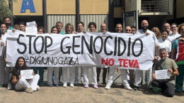 I medici accendono torce, candele, lampade e cellulari per Gaza. Tutti davanti agli ospedali