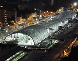 Fidanzati minacciati con un taglierino a Porta Susa: la Polizia arresta due giovani
