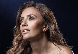 "Serenata a Napoli": il ritorno di Serena Rossi sul palco, tra musica, ricordi e amore per le sue origini
