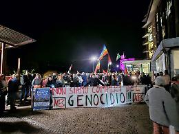 Luci sulla Palestina: Ivrea è in corteo per i medici uccisi e per la Flotilla bloccata