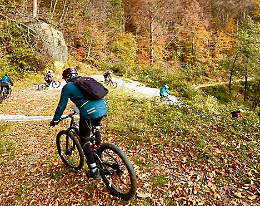 Ammirare il “foliage” pedalando per le Valli di Lanzo
