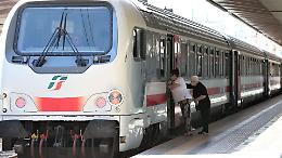 Caos sull’Intercity: passeggero tenta furti e aggredisce i carabinieri