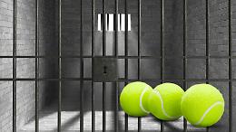 A Vercelli il tennis si gioca... con la cocaina. Palle da tennis “ripiene” lanciate nel carcere: scoperto lo spaccio dietro le sbarre