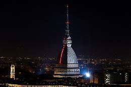 Luci d’artista a Torino 2025/26: data, ora e  mappa delle istallazioni della 28esima edizione