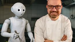 Il robot Pepper sfida lo chef Brunetto con il vitello tonnato 