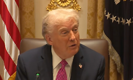 L’America si ferma: Trump vola in Asia mentre a Washington il governo è in tilt