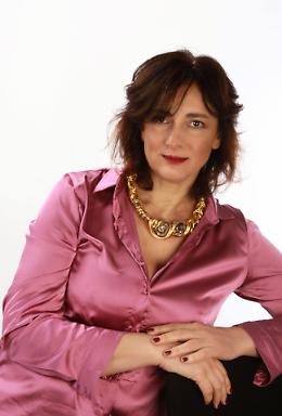 Debora Bocchiardo presenta a Ivrea il suo nuovo romanzo “Invisibile”