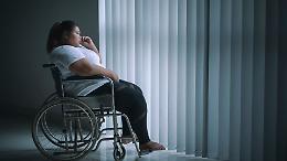 Ragazzi disabili picchiati e umiliati, due donne arrestate: sotto accusa il centro diurno “Per Mano” a Cuneo