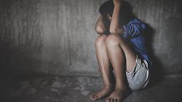 Violenze e umiliazioni nel centro diurno per ragazzi disabili: a Cuneo due donne finiscono in carcere