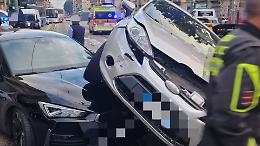 Carambola d’auto a Barriera di Milano: scontro tra tre veicoli