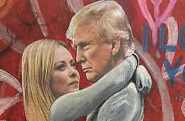 Trump e Meloni "innamorati". Centrodestra scatenato a Settimo Torinese
