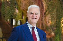 Aumenti, smart working e settimana corta: Zangrillo firma il nuovo contratto, Cgil fuori dai giochi