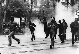 Tutto da buttare. Dalla Repubblica della fiducia a quella delle ripicche