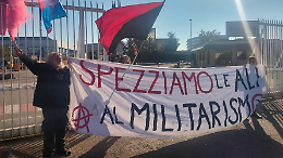 Blocco antimilitarista alla Thales Alenia Space di Torino, proteste contro l’industria bellica