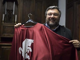 Leini e Mappano col fiato sospeso per Don Robella: il parroco granata lotta tra la vita e la morte. Domani una veglia di preghiera