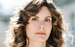 “Trappola per topi” al Giacosa: il teatro diventa solidarietà per le famiglie fragili colpite dal cancro