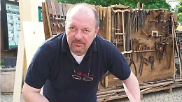 Addio ad Alberto Vallero: l’artigiano di Rivara che sapeva ridare vita al legno