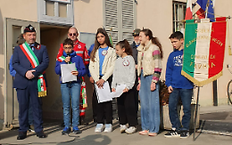 Favria celebra il 4 Novembre con gli Alpini: la memoria che unisce, la pace che illumina il futuro