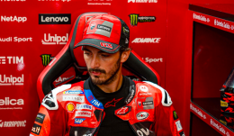 Bagnaia, disastro totale a Portimao: vola giù e saluta il Mondiale