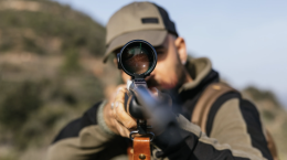 Ombre su Sarajevo, la Procura di Milano accelera: al via le audizioni sui “cecchini del weekend”